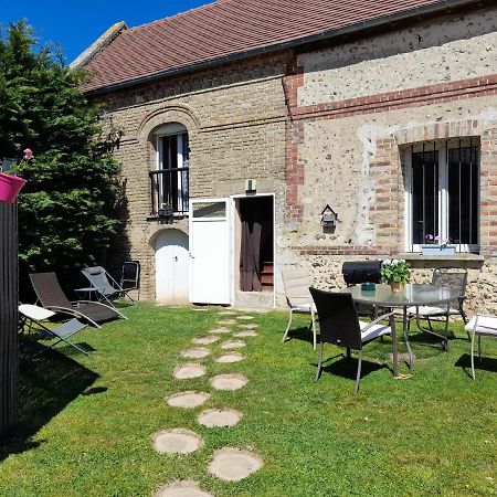 Gite De La Baguelande Les Andelys Exterior photo