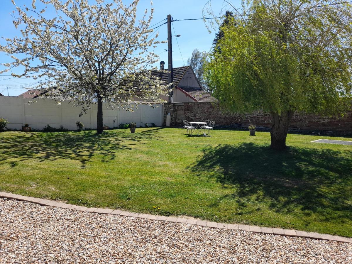 Gite De La Baguelande Les Andelys Exterior photo